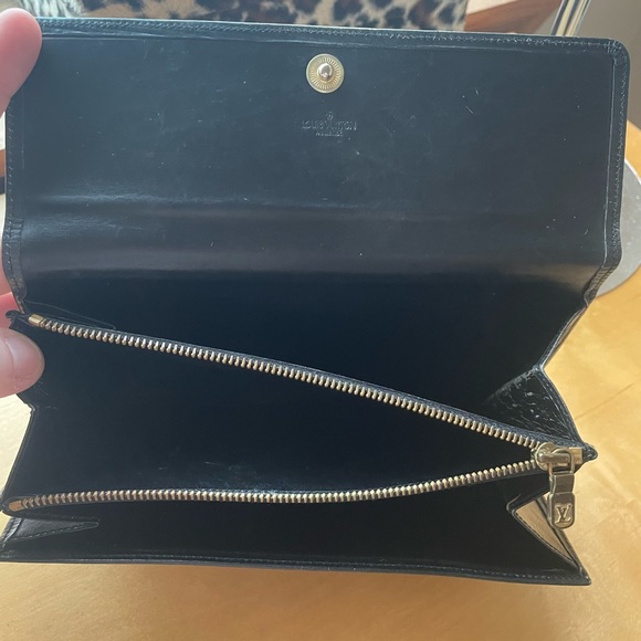 Louis Vuitton Epi Portefeuille Sarah Long Wallet Black - Picture 10 of 17
